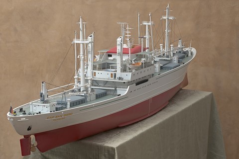 maquette du cargo Cap San Diego au1/100e