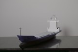 porte-conteneur gris-bleu